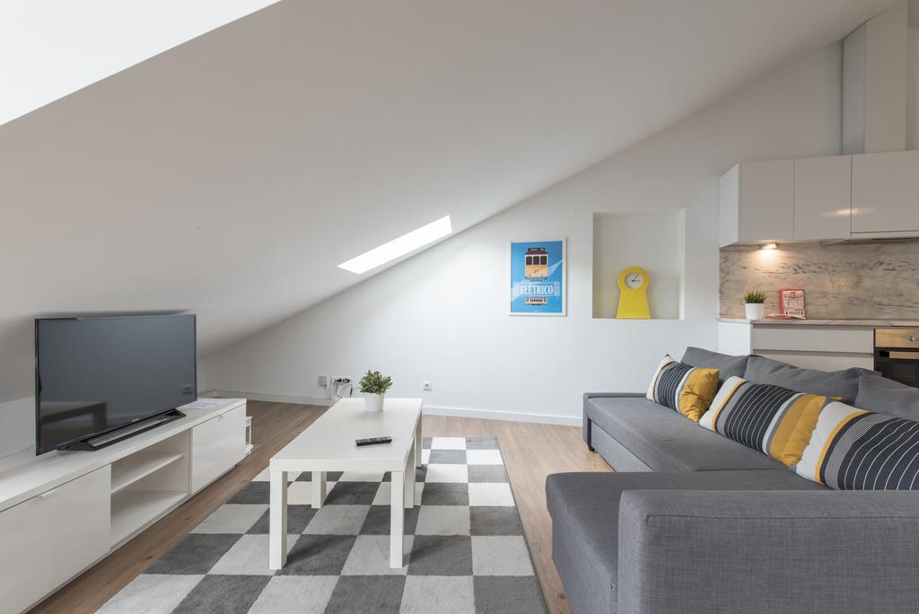 Charming Apartment Tram 28 Лиссабон Экстерьер фото