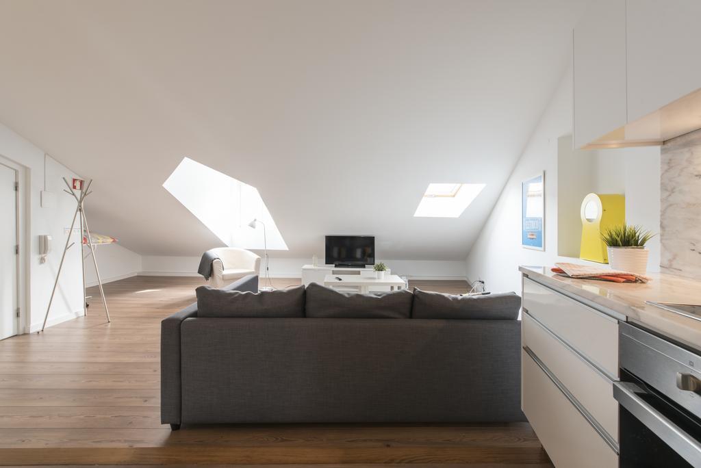 Charming Apartment Tram 28 Лиссабон Экстерьер фото